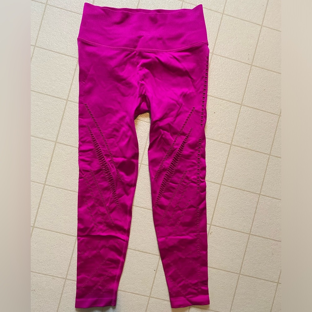 Victorias Secret leggings very new condition